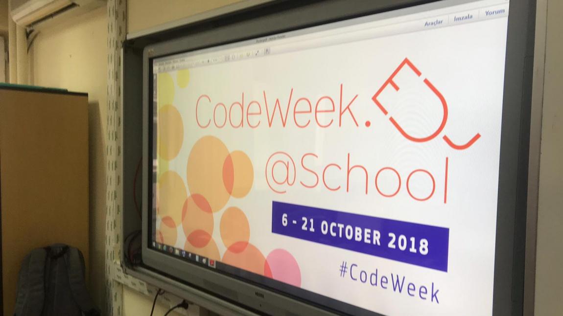 Kod Haftası (Codeweek) kapsamında öğrencilerimiz kodlama etkinlikleri yapıyor